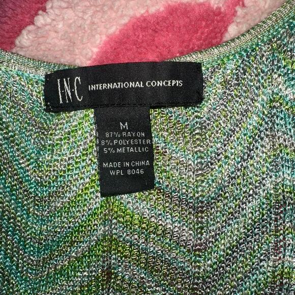 cute inc top - Picture 4 of 5